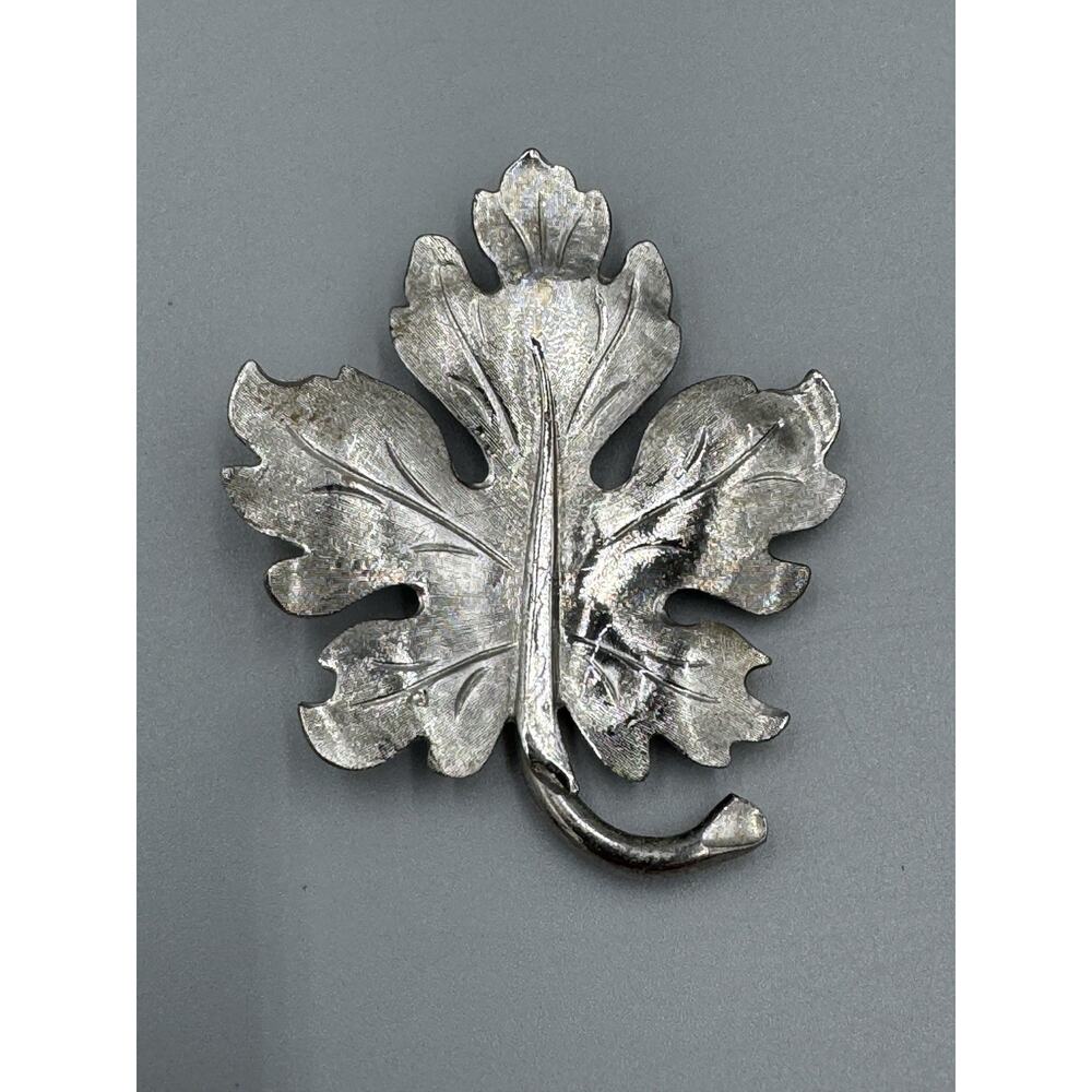 Silver Colored Maple Leaf Brooch Jewelry
